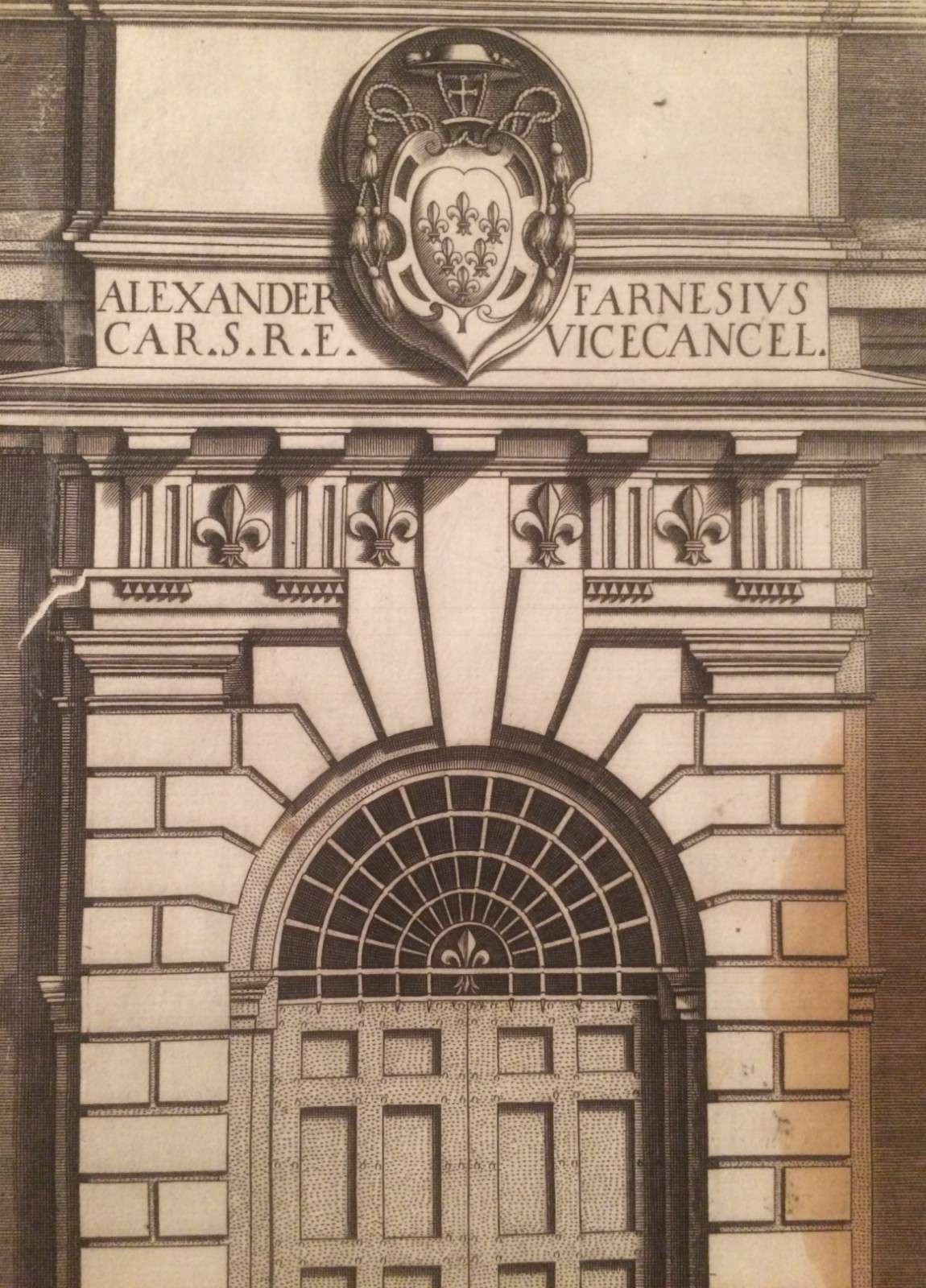 Architettura: Caprarola, Palazzo Farnese. Prospetto Di Porta E Stemma Araldico