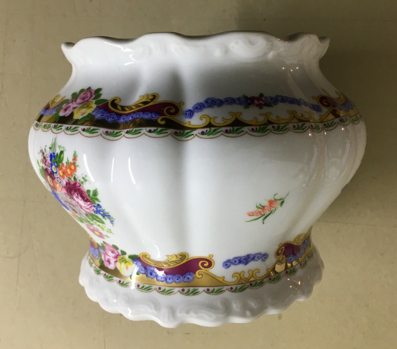 Vaso In Porcellana Limoges Con Decori Floreali