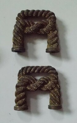 Antiche Giunture Per Letti In Ottone Uso Fermacarte