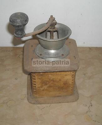 Tecnica, Artigianato, Cucina: Antico Macinacaffè P.B. Macina Acciaio