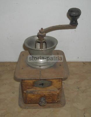 Tecnica, Artigianato, Cucina: Antico Macinacaffè P.B. Macina Acciaio