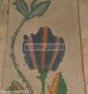 Antico Tessuto Decorativo Con Ricamo Floreale