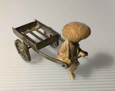 Soprammobile Decorativo: Cinese Con Carretto In Argento E Osso