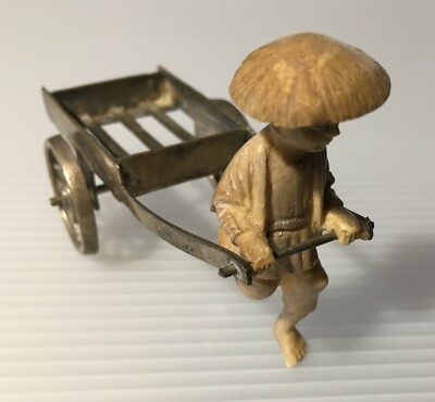 Soprammobile Decorativo: Cinese Con Carretto In Argento E Osso