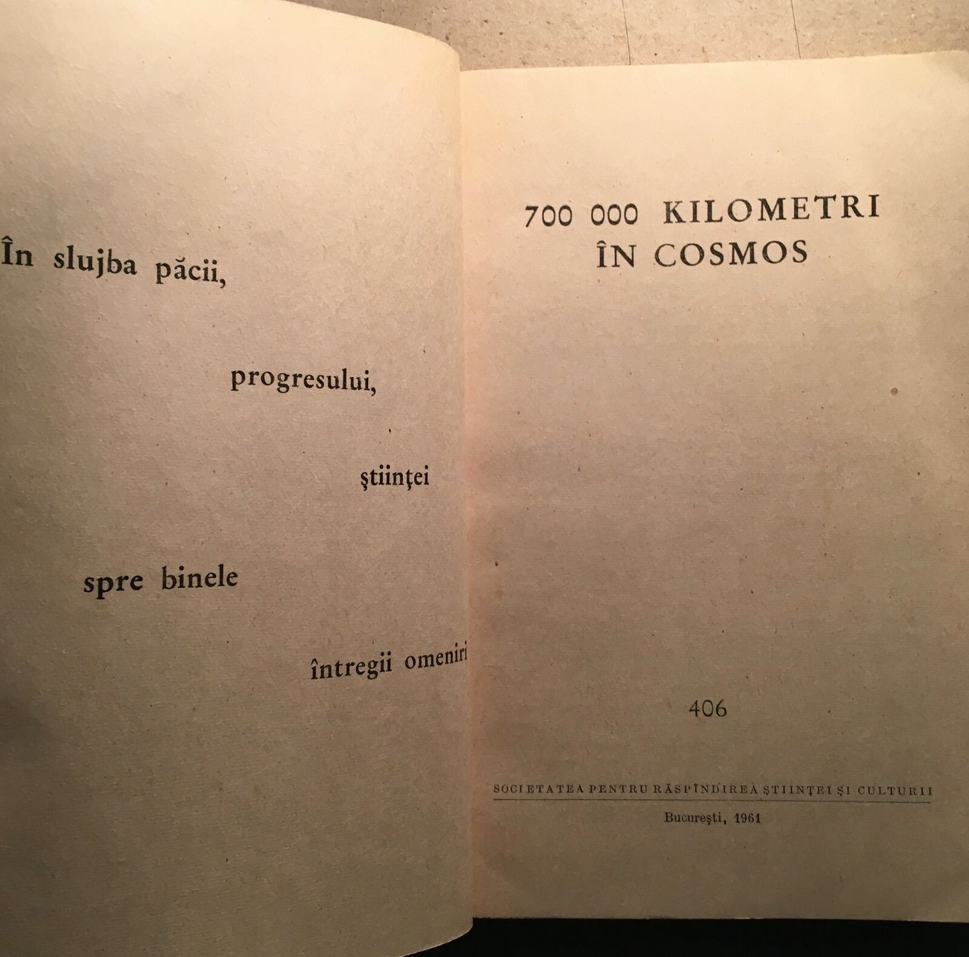 700.000 Kilometri In Cosmos. Edizione Rumena Illustrata Sul Volo Di Titov, 1961