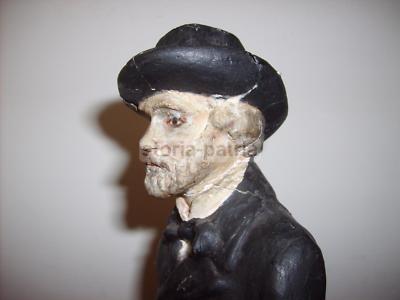 Giuseppe Verdi: Scultura Caricaturale Inusuale