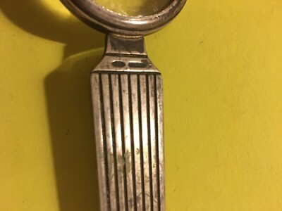Oggetti Da Scrittoio: Sfogliacarte Con Lente d'Ingrandimento In Argento 800