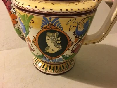 Marmaca: Ceramica San Marino. Grande Brocca Decorativa Figurata e Floreale del Novecento