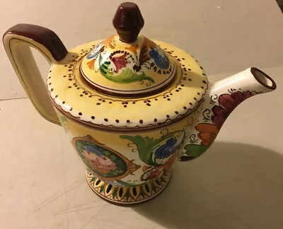 Marmaca: Ceramica San Marino. Grande Brocca Decorativa Figurata e Floreale del Novecento