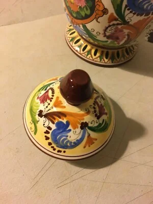 Marmaca: Ceramica San Marino. Grande Brocca Decorativa Figurata e Floreale del Novecento