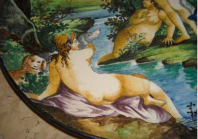 Arte E Mitologia: Piatto In Ceramica Con Scena Mitologica E Nudi Femminili