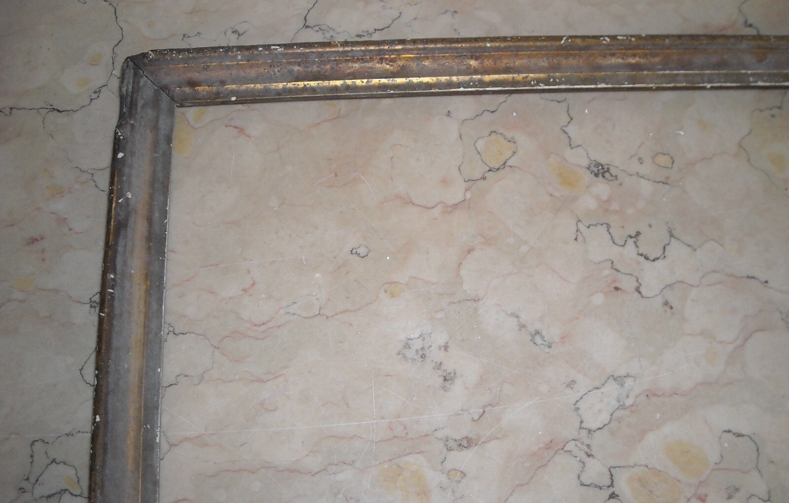 Antica Cornice Meccata Da Restaurare