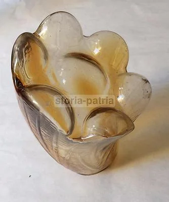 Collectible Glass: Glass Lamp Globe with Shaded Floral Decoration