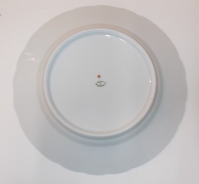 Porcellana Decorativa Richard Ginori Con Decoro Dorato, Piatto d'Epoca Diametro 22 Cm