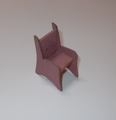 Sedia In Miniatura In Legno Laccato Rosa Di Ispirazione Futurista