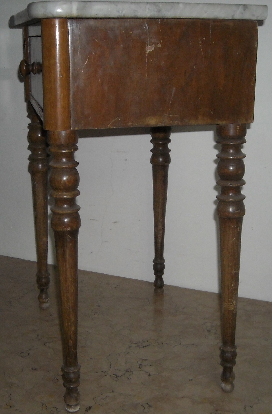 Decorativo Complemento d'Arredo: Tavolinetto Comodino Da Restaurare