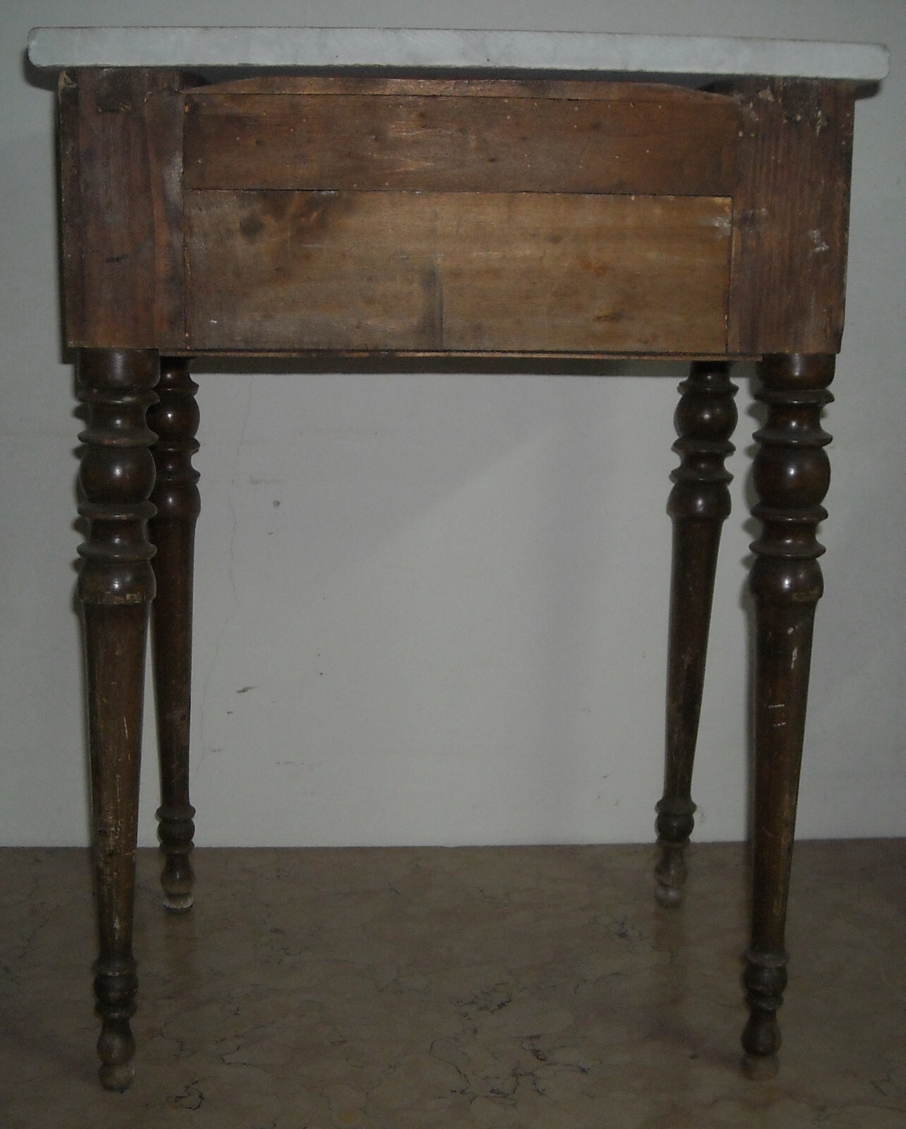 Decorativo Complemento d'Arredo: Tavolinetto Comodino Da Restaurare