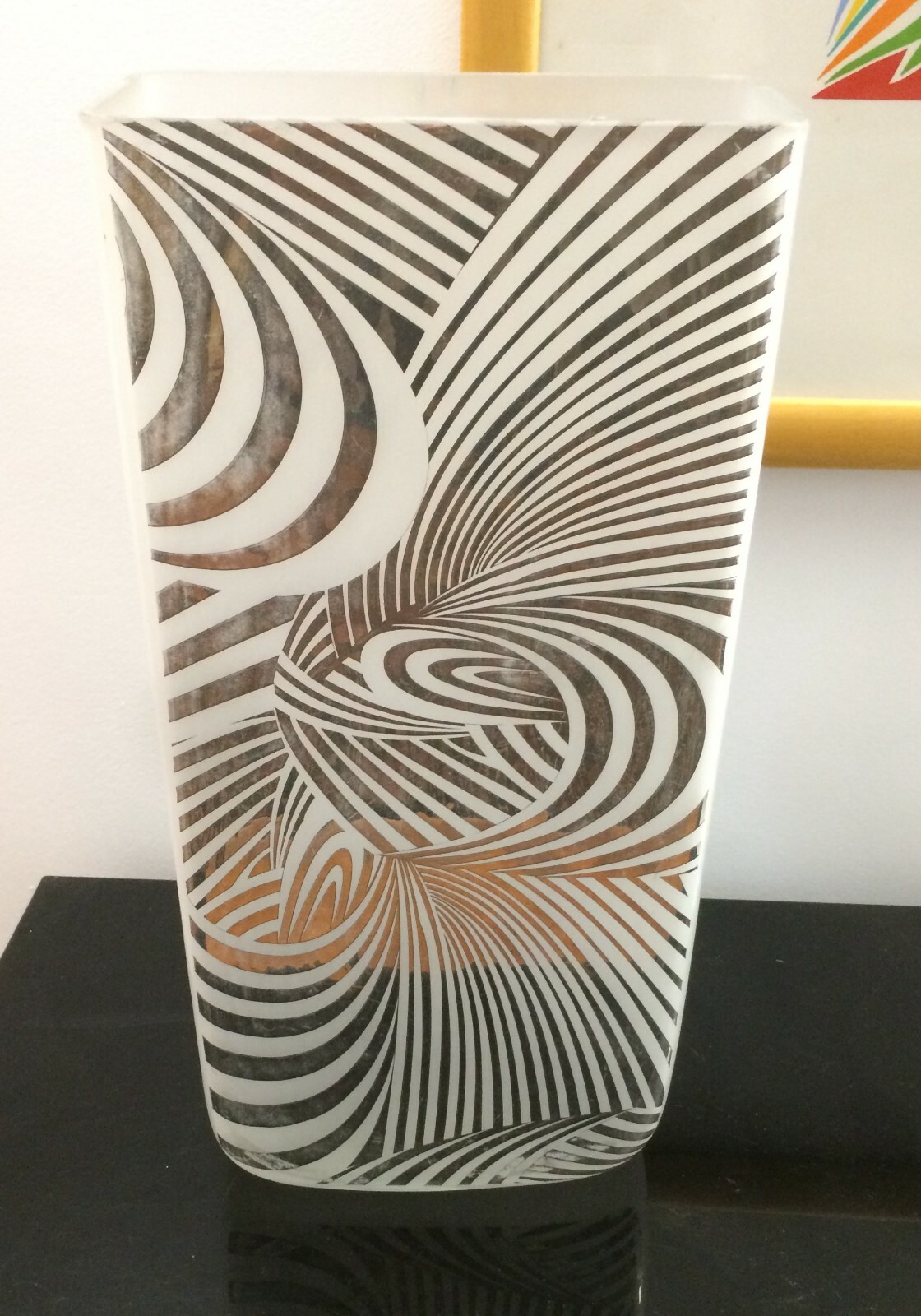 Vaso Decorativo In Vetro Opalescente E Laminato Argentato, Marchio Settimo Cielo