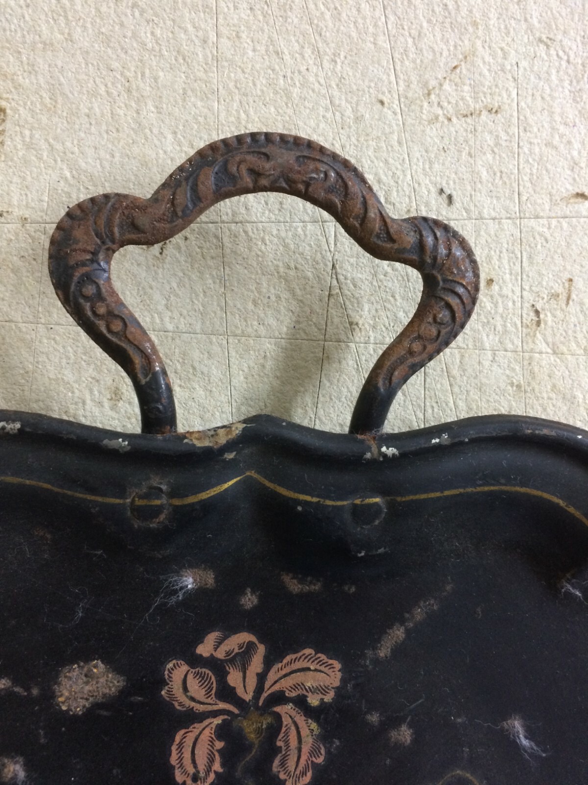 Paletta Per Briciole In Metallo Laccato Con Decori Floreali Liberty