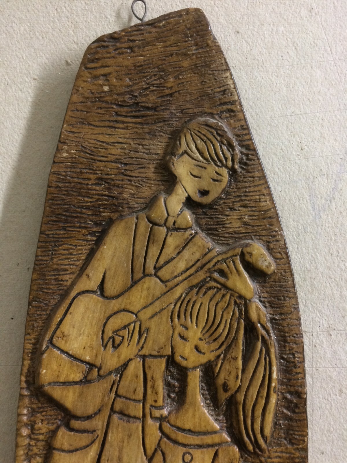 Scena Galante, Placca In Ceramica A Rilievo, Ceramiche Stella Polare, Romagnano