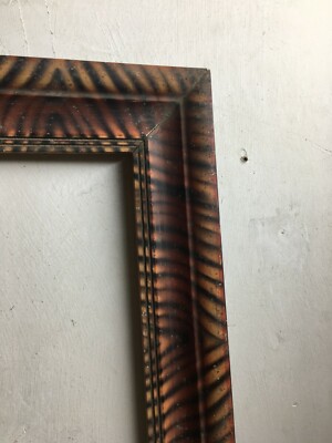 Cornice Antica Con Decoro Ad Aerografo Marmorizzato