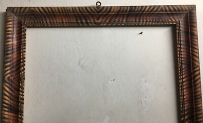 Cornice Antica Con Decoro Ad Aerografo Marmorizzato