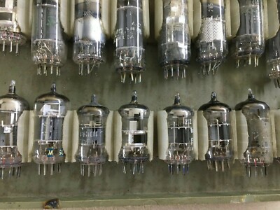 Elettrotecnica, Elettronica, Radiofonia: 53 Valvole Da Collezione Per Restauratori