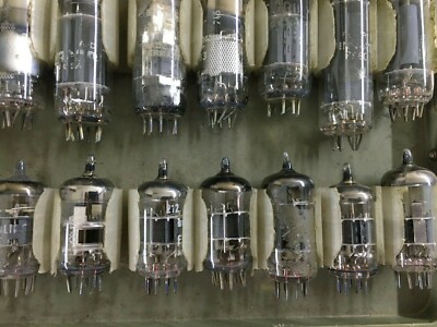 Elettrotecnica, Elettronica, Radiofonia: 53 Valvole Da Collezione Per Restauratori