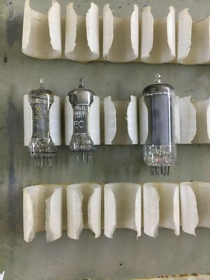 Elettrotecnica, Elettronica, Radiofonia: 53 Valvole Da Collezione Per Restauratori
