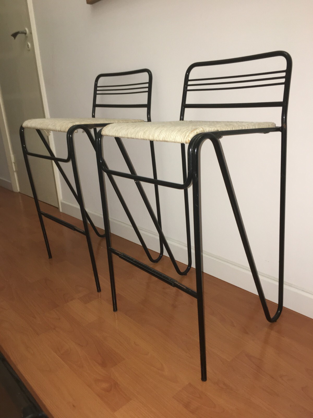 Coppia Di Sedie Sgabelli In Ferro E Paglia, Design Del Novecento