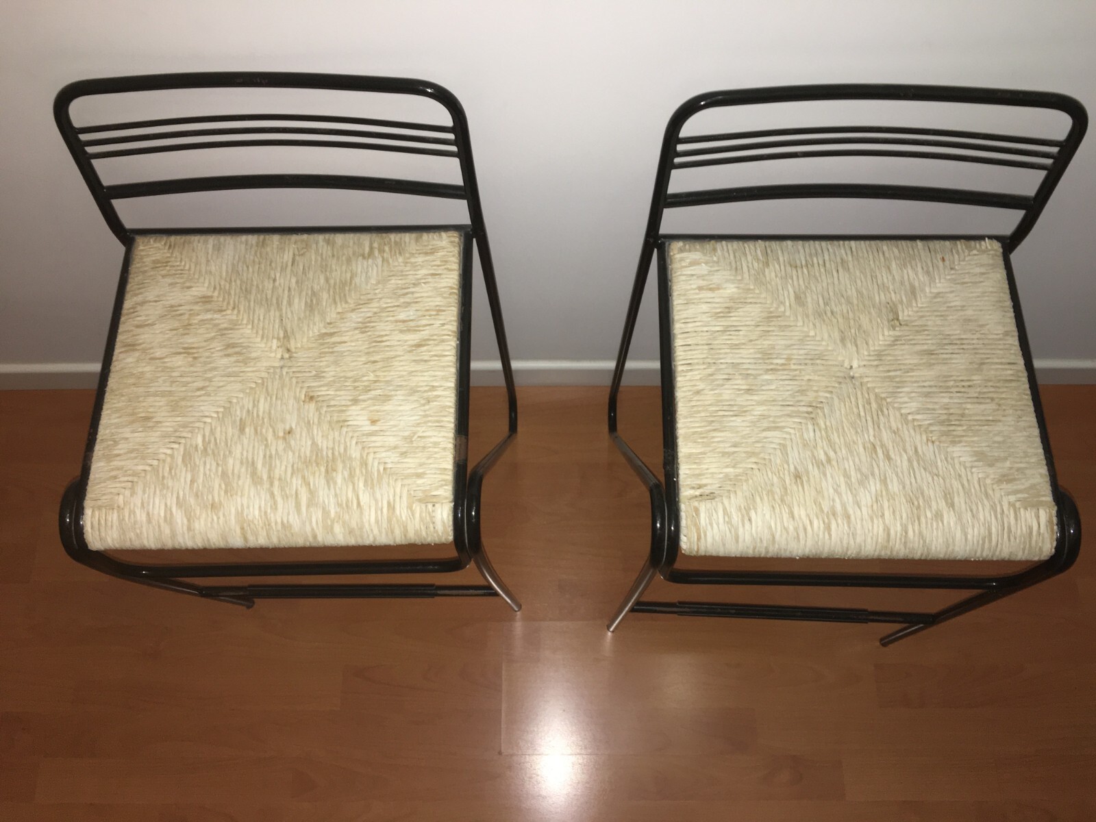 Coppia Di Sedie Sgabelli In Ferro E Paglia, Design Del Novecento