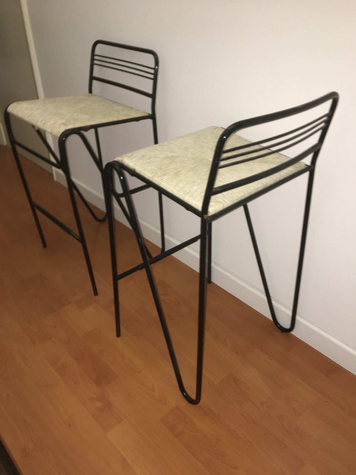 Coppia Di Sedie Sgabelli In Ferro E Paglia, Design Del Novecento