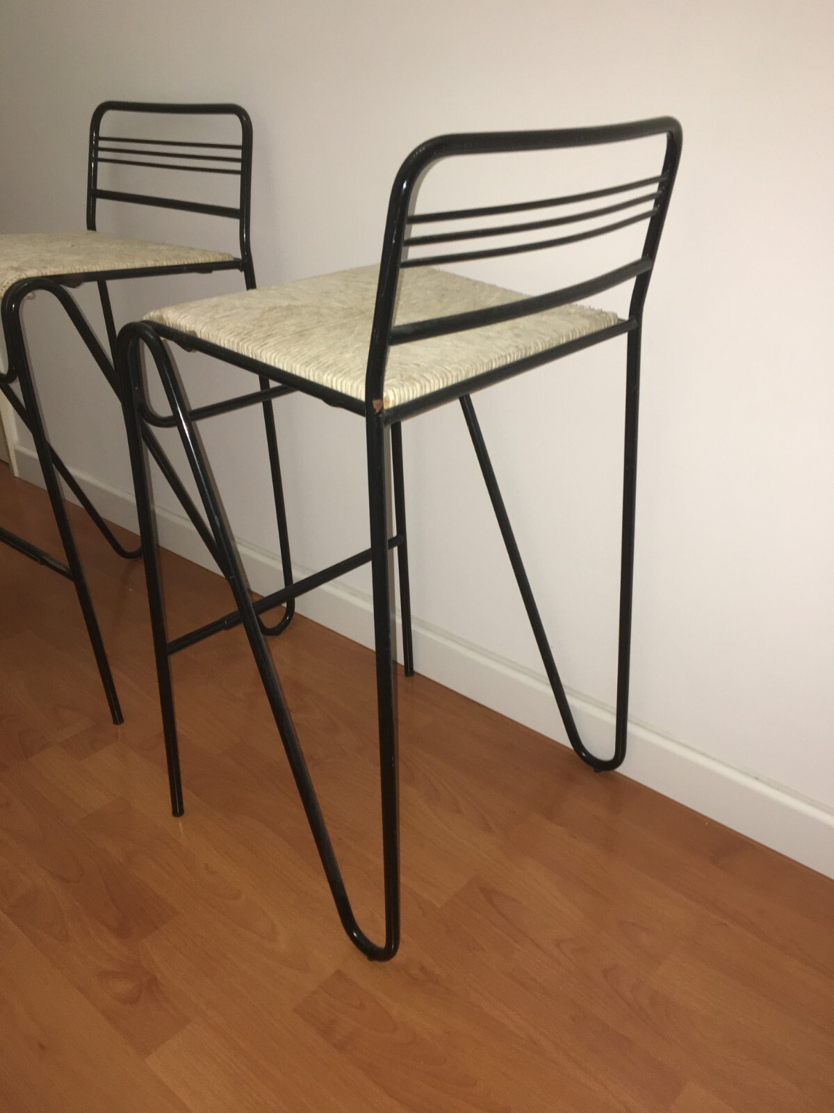 Coppia Di Sedie Sgabelli In Ferro E Paglia, Design Del Novecento
