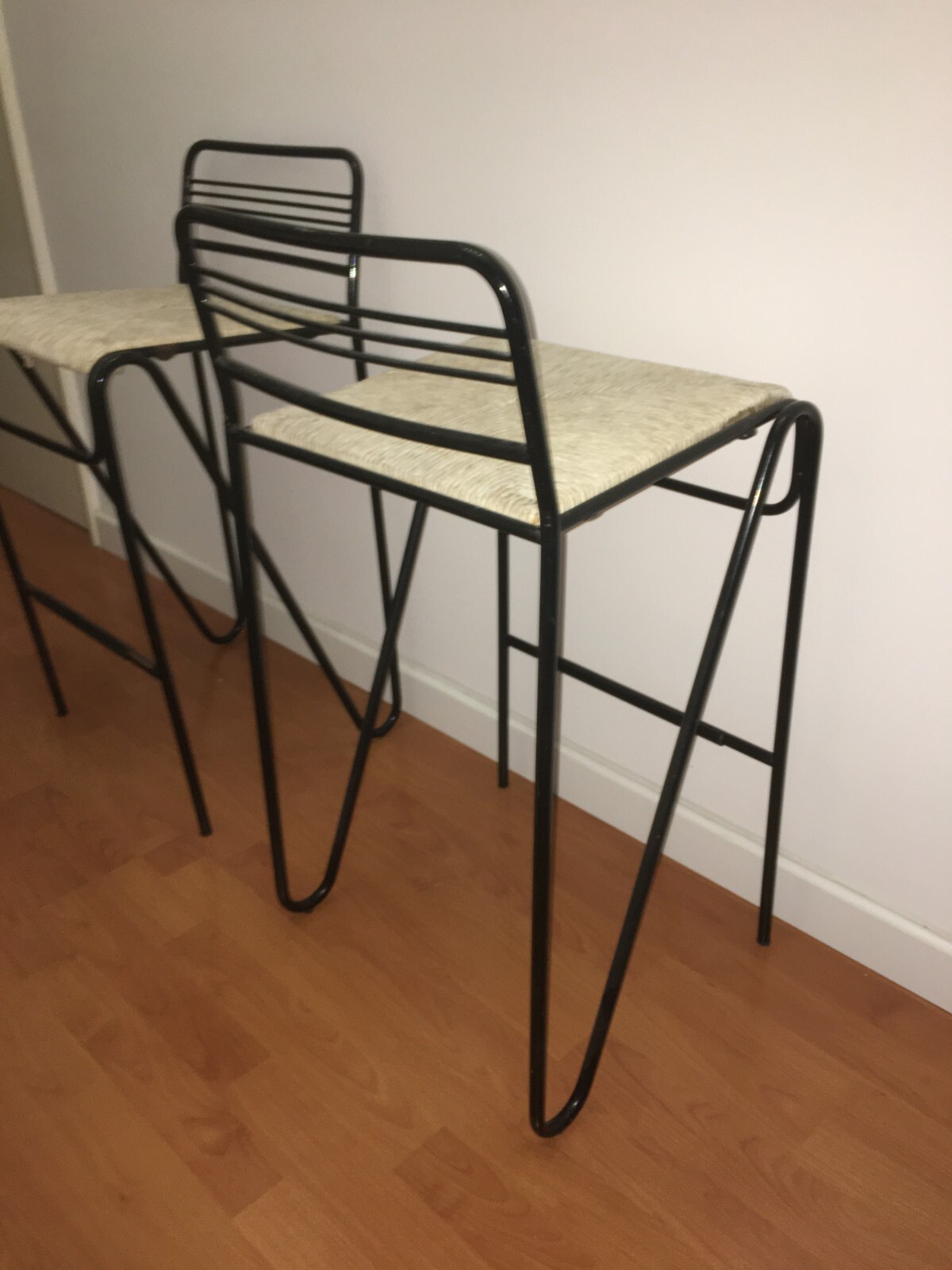 Coppia Di Sedie Sgabelli In Ferro E Paglia, Design Del Novecento