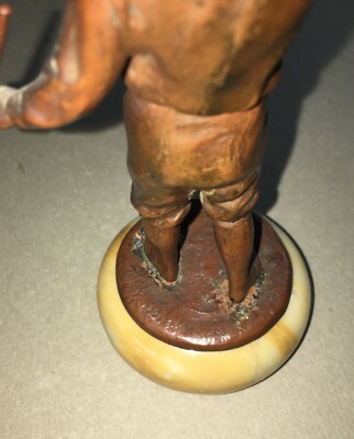 Arte: Graziosa Scultura Bronzea Di Un Giovanotto Con La Pipa