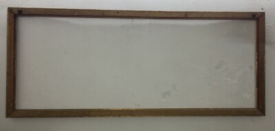 Cornice d'Epoca In Legno Dorato Con Decorazioni In Rilievo
