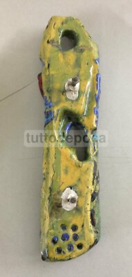 Artistica Ceramica Policroma Con Motivi Decorativi In Rilievo A Forma Di Pesci