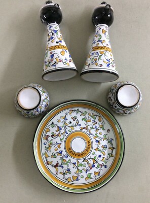 Umbria, Roccaporena: Set Da Tavola In Ceramica Con Oliera, Saliere E Vassoio