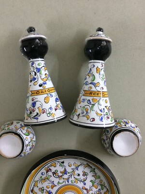 Umbria, Roccaporena: Set Da Tavola In Ceramica Con Oliera, Saliere E Vassoio
