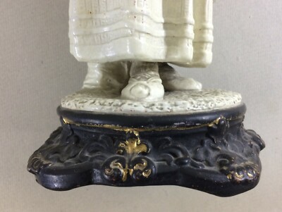 Scultura Antica Di Figura Popolare Con Tamburello