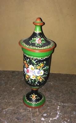 Collector's Ceramic with Polychrome Floral Decoration, Deruta, Gialletti, 20th Century
