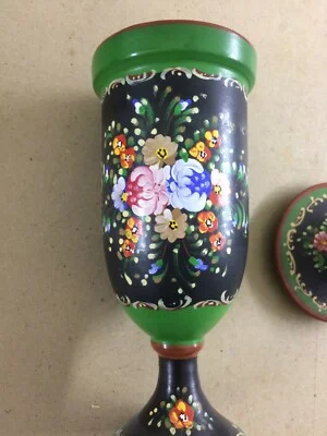 Collector's Ceramic with Polychrome Floral Decoration, Deruta, Gialletti, 20th Century