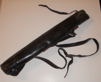 Antico Fodero In Cuoio Ebanizzato Con Tracolla Per Cavalletti O Ottica
