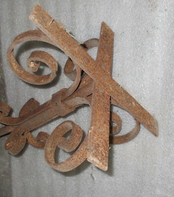 Artigianato Del Ferro: Elemento Decorativo In Ferro Battuto