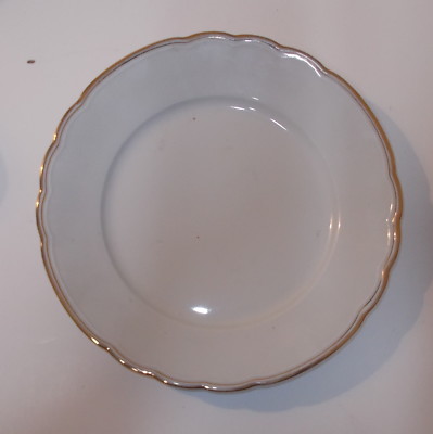 Richard Ginori: Dieci Piatti Da Tavola In Porcellana Con Decoro Dorato (1920 Circa)