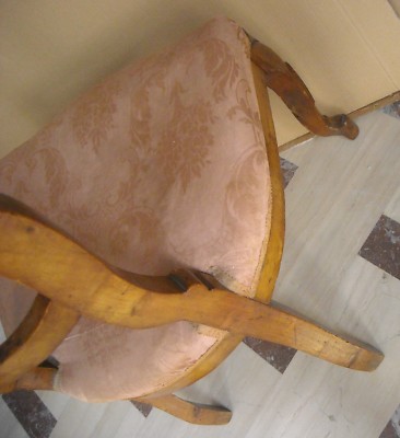 Arredamenti d'Epoca: Antica Sedia Imbottita Decorativa