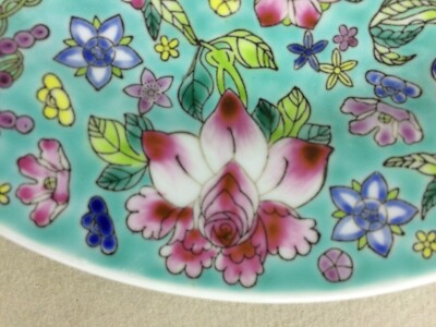 Piatto In Porcellana Cinese Con Decoro Floreale Policromo