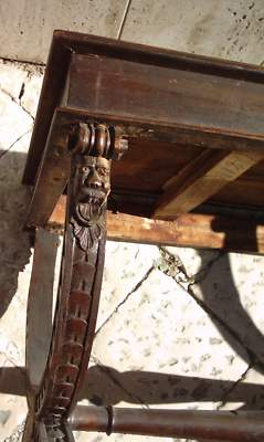Tavolo Neo Rinascimentale In Legno Ebanizzato Con Mascheroni
