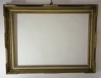 Cornice In Legno Laccato E Dorato A Guisa Di Laccatura Fiorentina