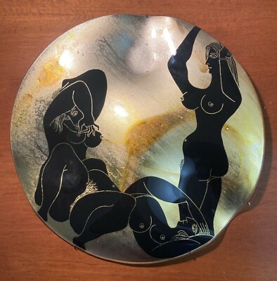 Arte, Sensualità, Nudi Femminili: Inusuale Vetro Decorato Artisticamente Modellato